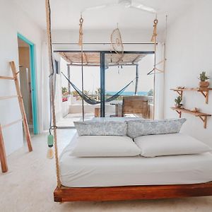 Lunarena Barefoot Hotel